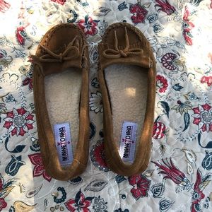 NWOT Minnetonka Kilty moccasins size 8